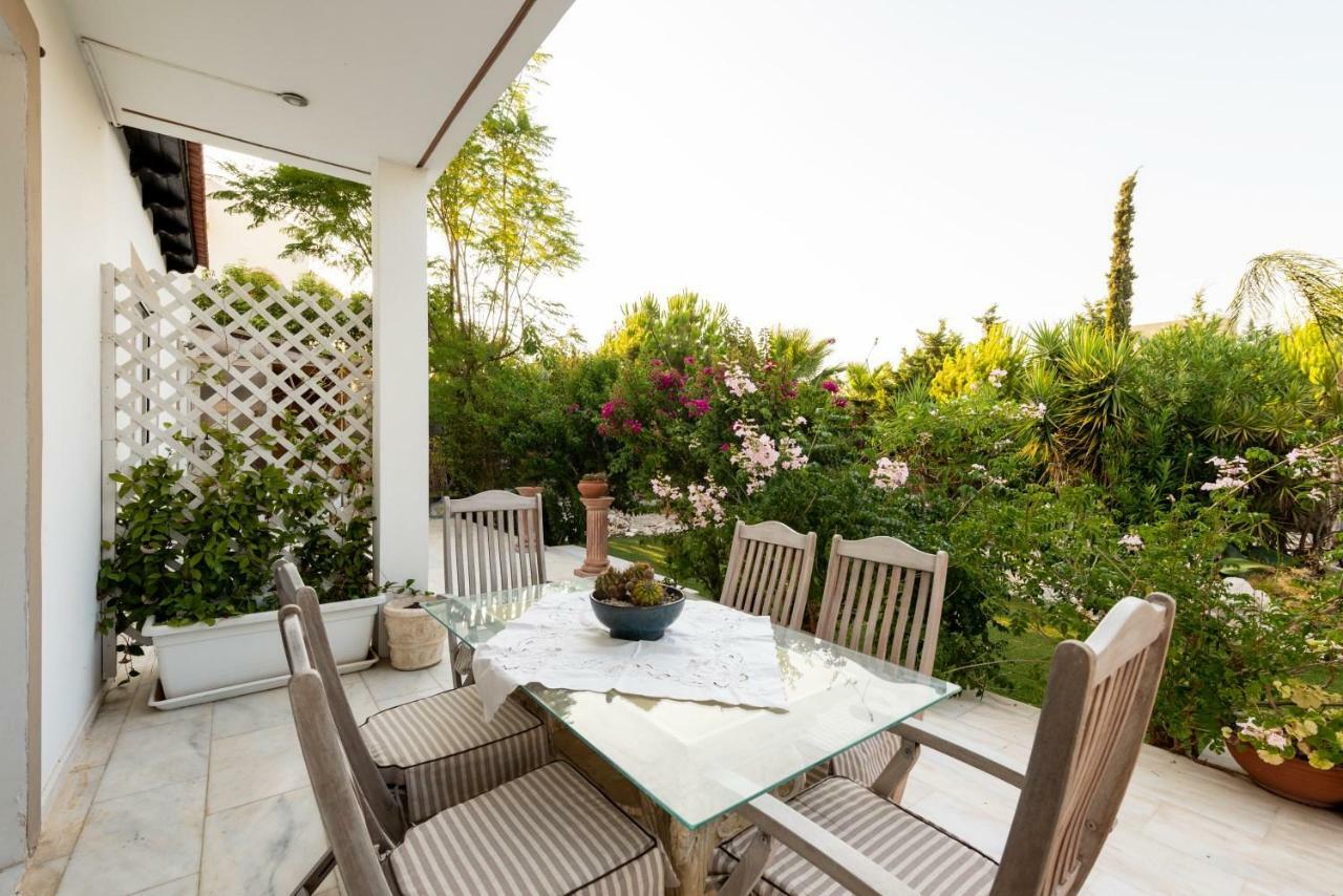 Nicole'S Garden Villa Kallithéa Екстериор снимка