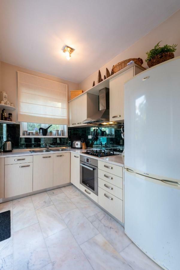 Nicole'S Garden Villa Kallithéa Екстериор снимка