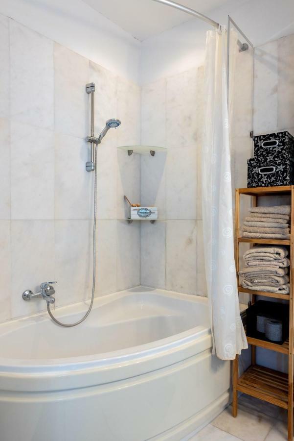 Nicole'S Garden Villa Kallithéa Екстериор снимка