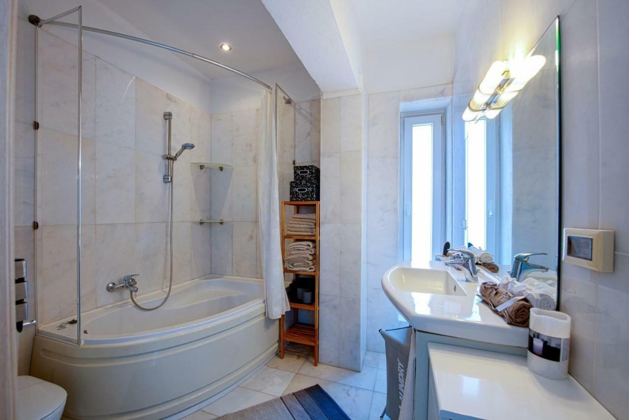 Nicole'S Garden Villa Kallithéa Екстериор снимка